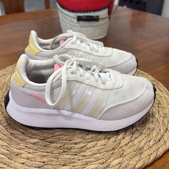 GIRLS ADIDAS - Picture 4 of 6